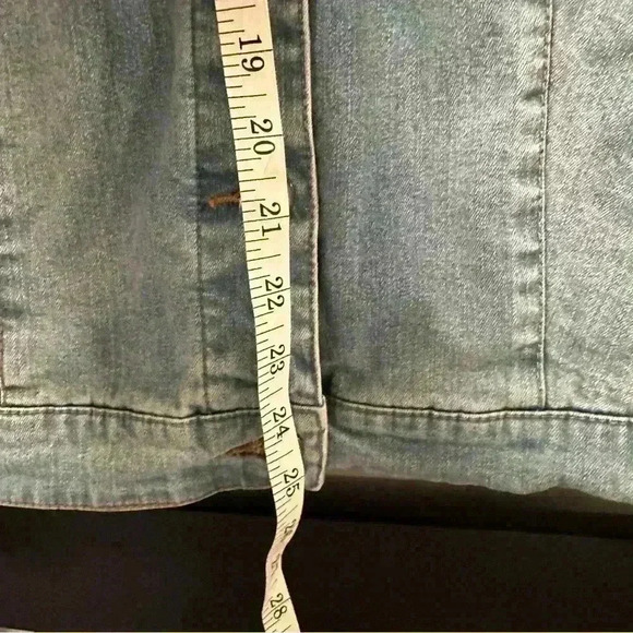 Rare Classic Denim Embroidered Cherry Blossom Jean Jacket XL - Picture 9 of 10